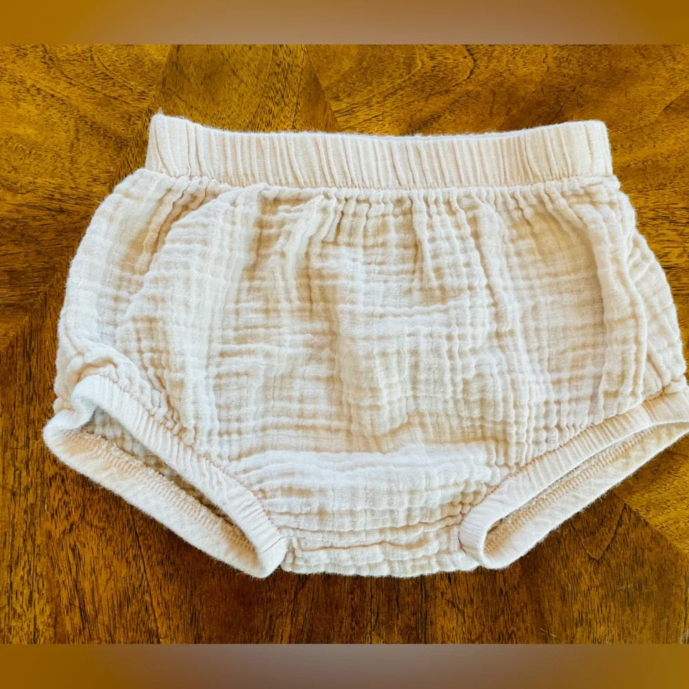 Go Gently Nation Kids Gauze Blouse and Bloomer set in Blush (0-3 months)